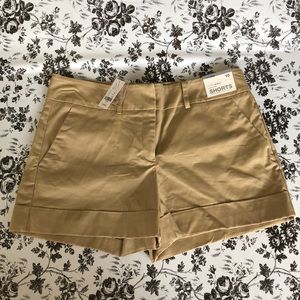 Mid rise summer stretch shorts